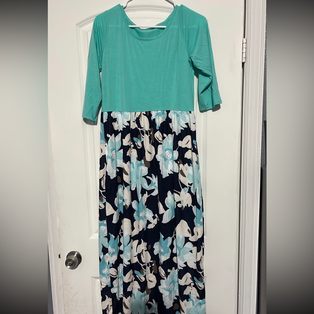 Maxi maternity dress